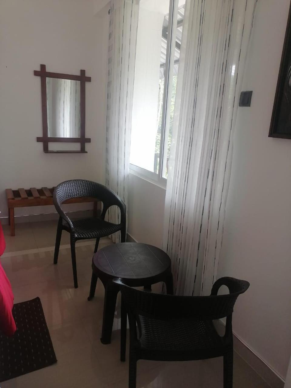 Isuru Homestay Ella Kültér fotó